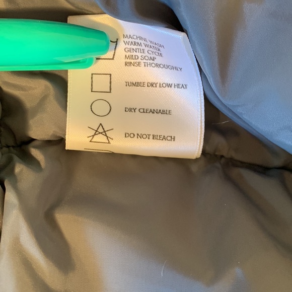 The North Face Vest S USA MADE VINTAGE down filled, EUC - Picture 7 of 7